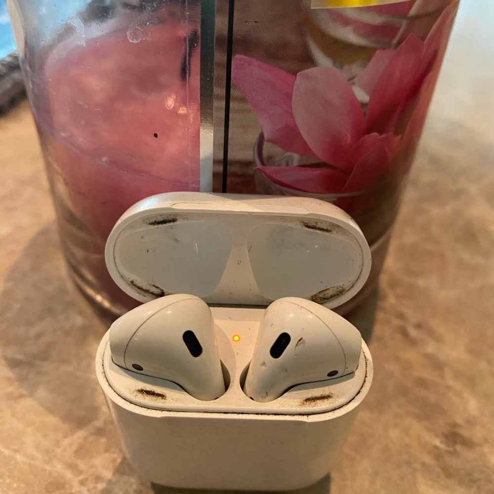 Apple air pods